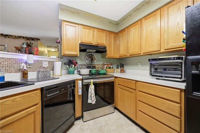 221 Farmview Road, Madison, NC 27025
