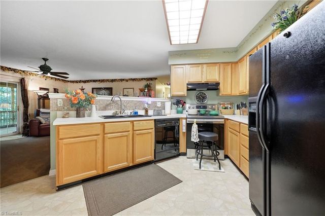 221 Farmview Road, Madison, NC 27025
