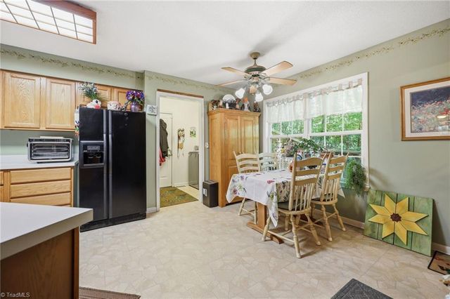 221 Farmview Road, Madison, NC 27025