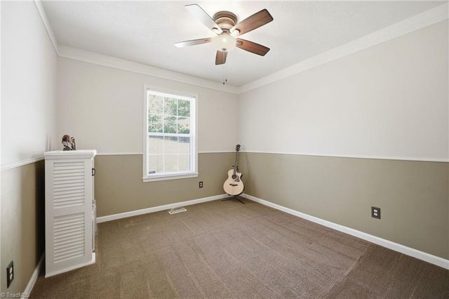 221 Farmview Road, Madison, NC 27025