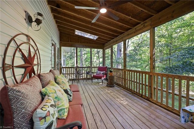 221 Farmview Road, Madison, NC 27025