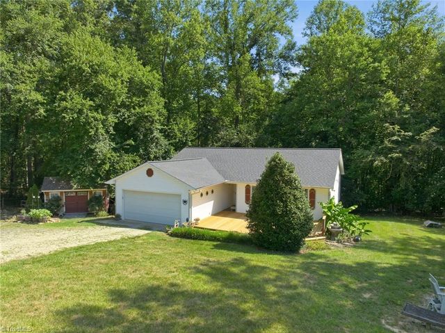 221 Farmview Road, Madison, NC 27025