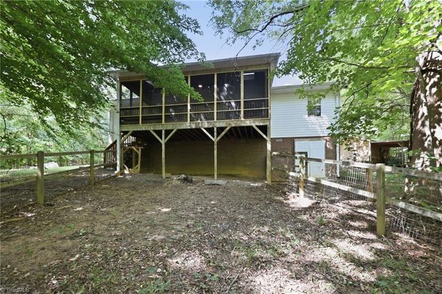 221 Farmview Road, Madison, NC 27025