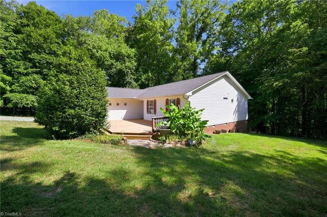 221 Farmview Road, Madison, NC 27025