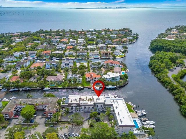6901 Edgewater Dr 315, Coral Gables, FL 33133
