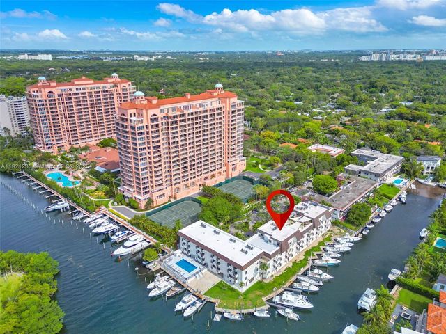6901 Edgewater Dr 315, Coral Gables, FL 33133