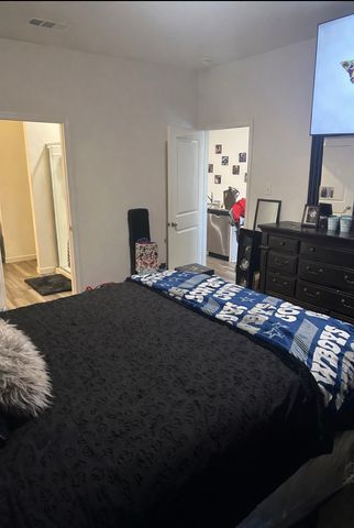 2437 Frio River Road, Glenn Heights, TX 75154