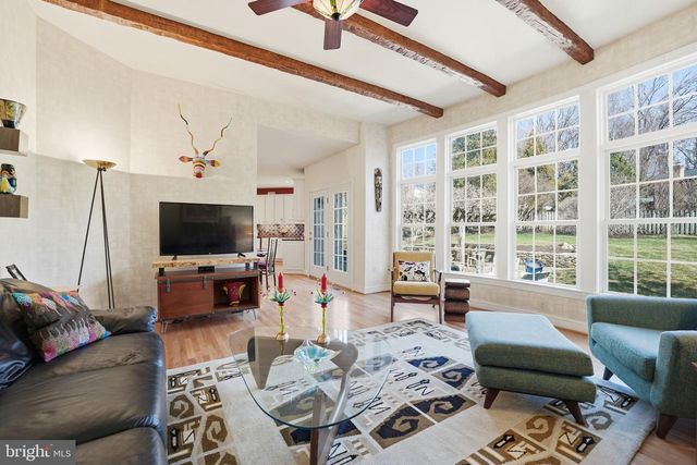 2707 PIONEER LN, Falls Church, VA 22043