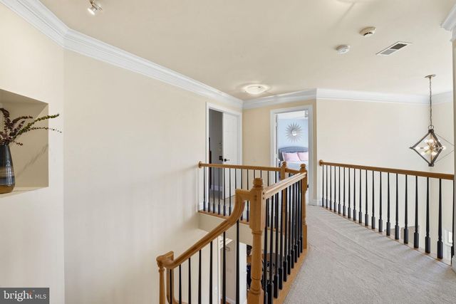 2707 PIONEER LN, Falls Church, VA 22043