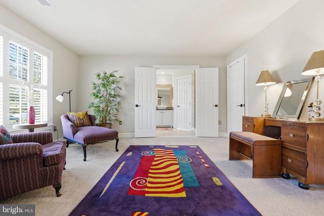 2707 PIONEER LN, Falls Church, VA 22043