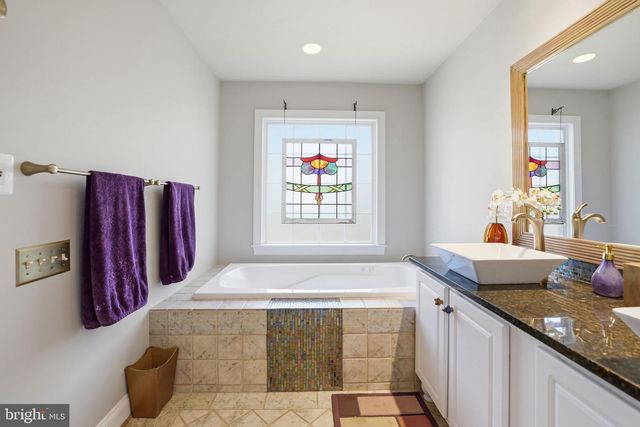 2707 PIONEER LN, Falls Church, VA 22043