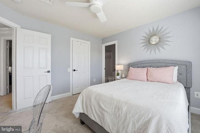 2707 PIONEER LN, Falls Church, VA 22043