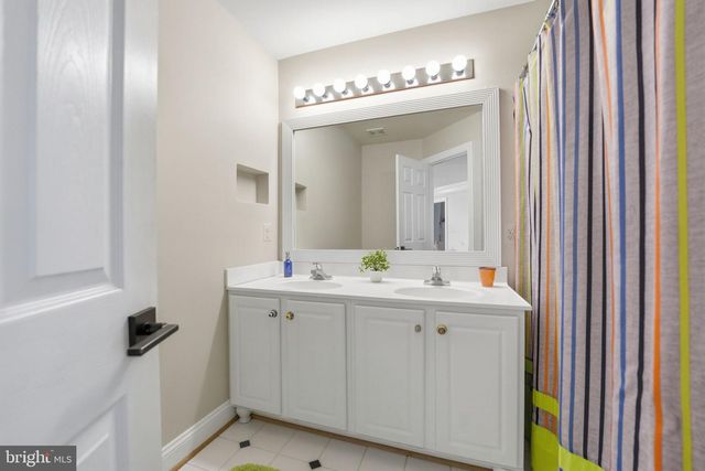 2707 PIONEER LN, Falls Church, VA 22043