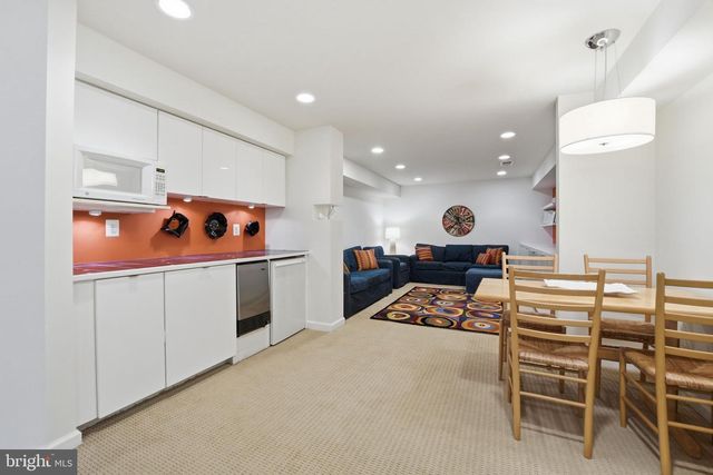 2707 PIONEER LN, Falls Church, VA 22043