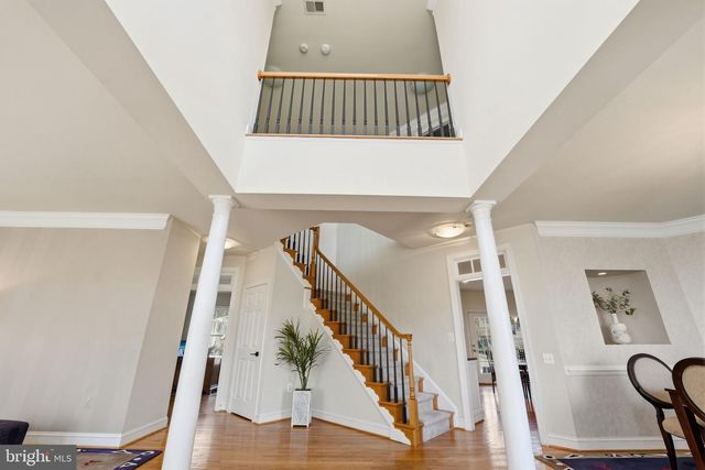 2707 PIONEER LN, Falls Church, VA 22043