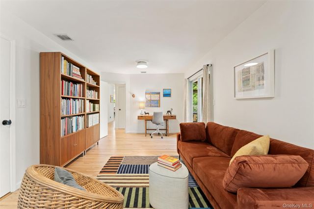 170 Crest Drive, Tarrytown, NY 10591