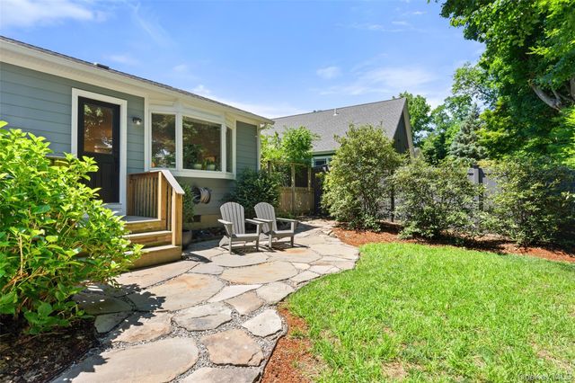 170 Crest Drive, Tarrytown, NY 10591