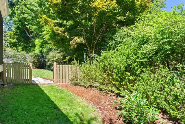 170 Crest Drive, Tarrytown, NY 10591