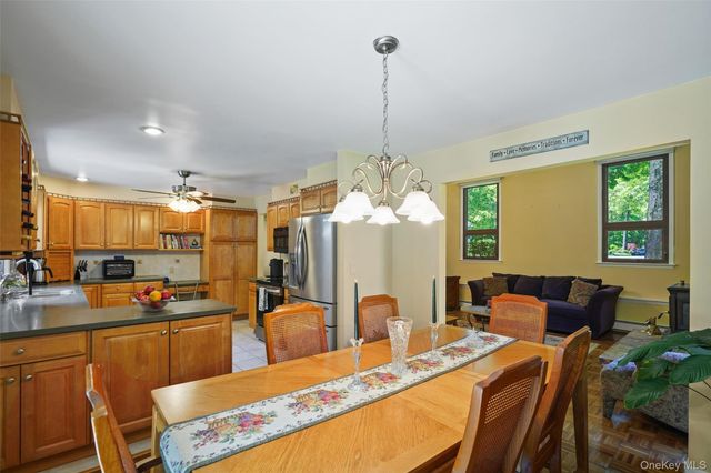90 Timberlane Court, Yorktown Heights, NY 10598