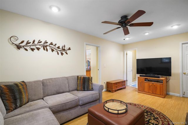 90 Timberlane Court, Yorktown Heights, NY 10598