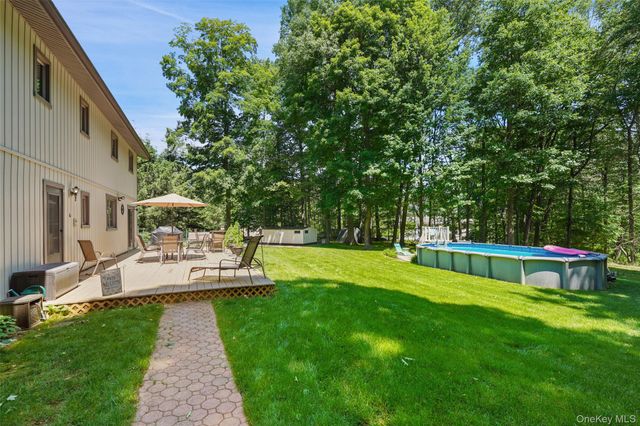 90 Timberlane Court, Yorktown Heights, NY 10598