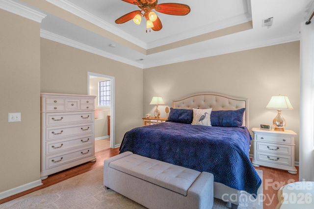 4419 Forest Gate Lane, Charlotte, NC 28270