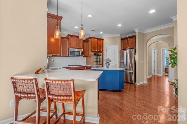 4419 Forest Gate Lane, Charlotte, NC 28270