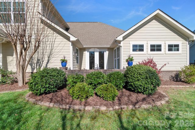 4419 Forest Gate Lane, Charlotte, NC 28270