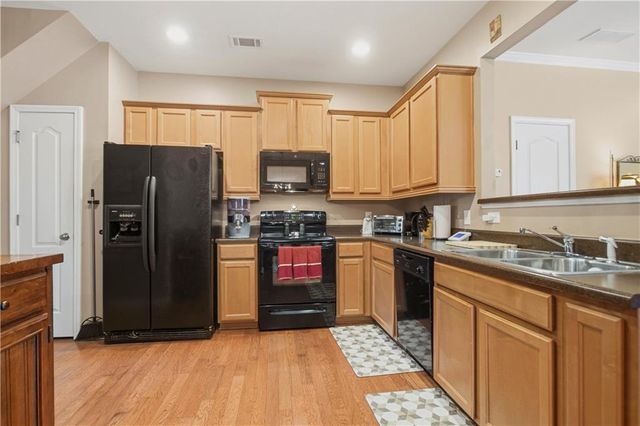 534 Ridge View Crossing, Woodstock, GA 30188