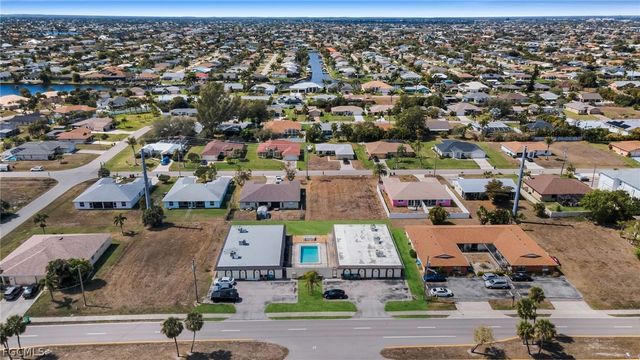 4516 Santa Barbara BLVD 3, Cape Coral, FL 33914