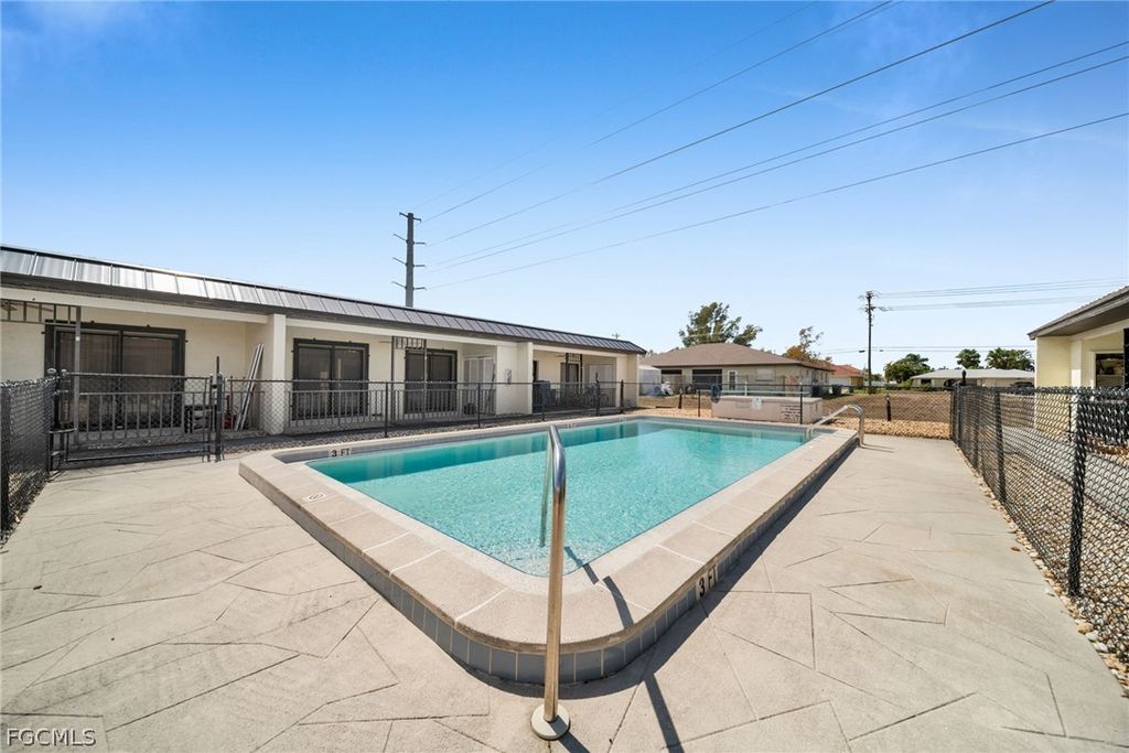 4516 Santa Barbara BLVD 3, Cape Coral, FL 33914