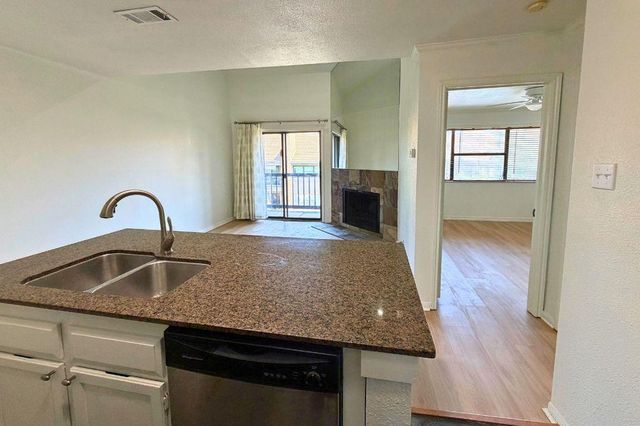 8888 Tallwood DR 2311, Austin, TX 78759
