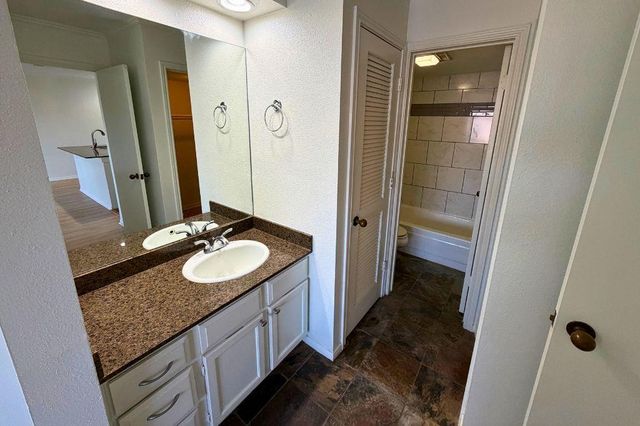 8888 Tallwood DR 2311, Austin, TX 78759