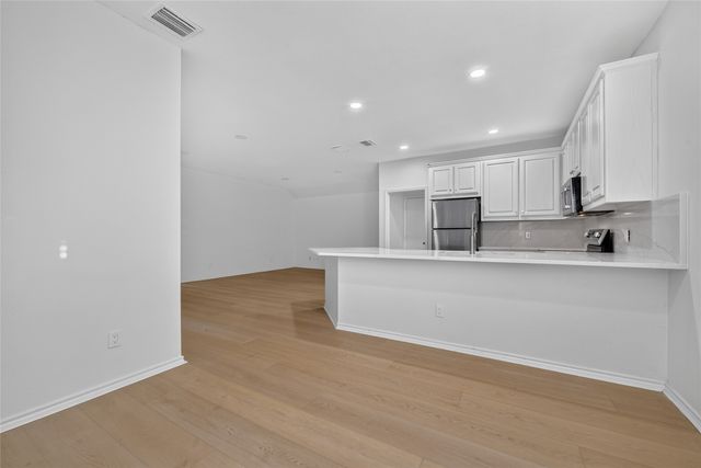 738 Harbour Town Drive, Lake Dallas, TX 75065