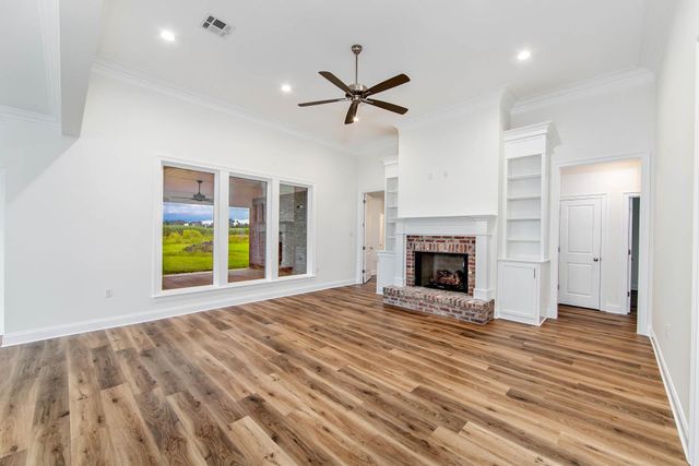 216 Morning Star Drive, Thibodaux, LA 70301