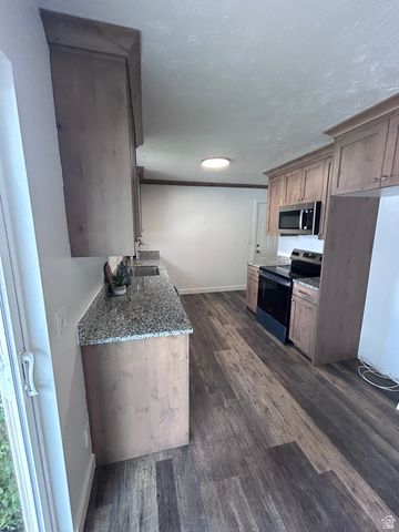 9789 S 285 E, Sandy, UT 84070
