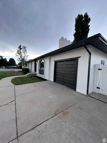 9789 S 285 E, Sandy, UT 84070