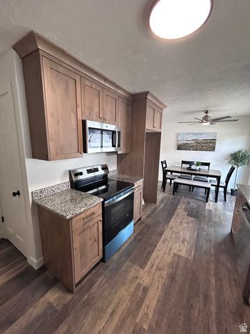 9789 S 285 E, Sandy, UT 84070