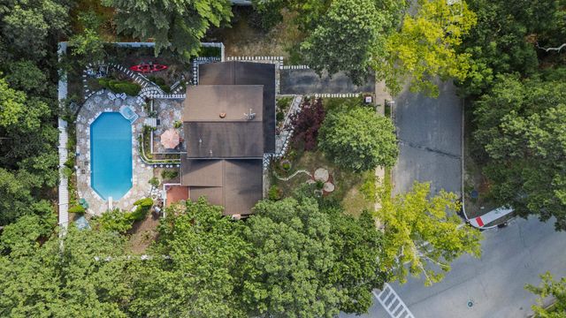 27 SQUIRE CT, Toms River, NJ 08753