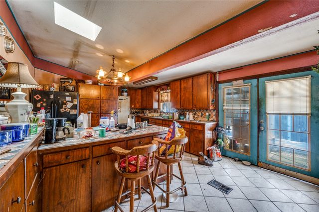 2000 N Trinity Road, Denton, TX 76208