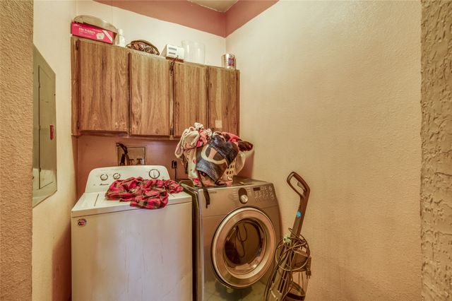 2000 N Trinity Road, Denton, TX 76208