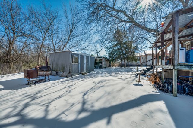 2000 N Trinity Road, Denton, TX 76208