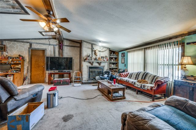 2000 N Trinity Road, Denton, TX 76208