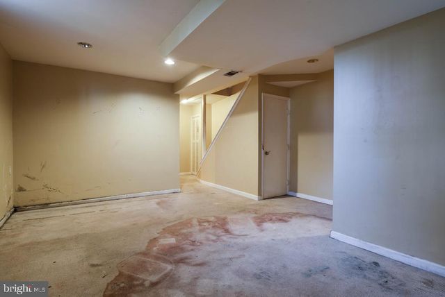 513 HILLTOP TER SE, Washington, DC 20019