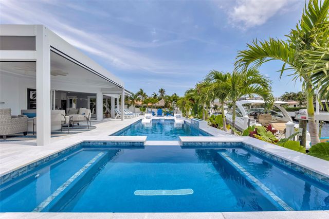 2720 NE 7th Street, Pompano Beach, FL 33062