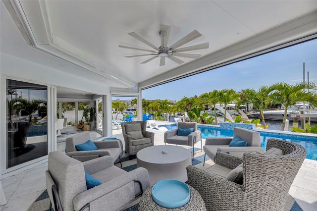 2720 NE 7th Street, Pompano Beach, FL 33062