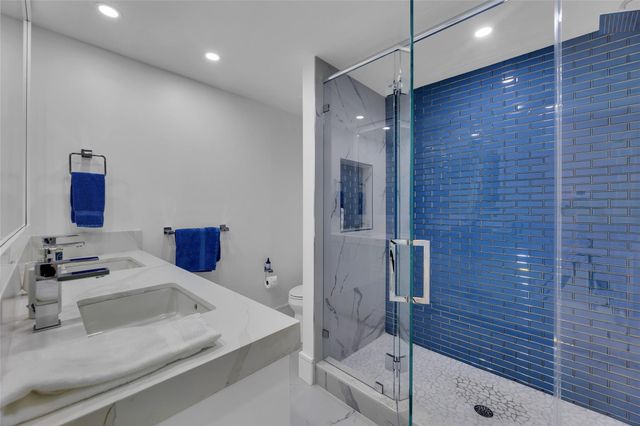 2720 NE 7th Street, Pompano Beach, FL 33062