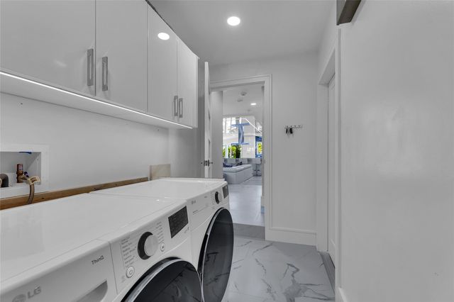 2720 NE 7th Street, Pompano Beach, FL 33062