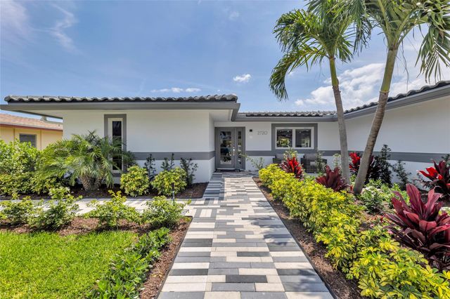 2720 NE 7th Street, Pompano Beach, FL 33062