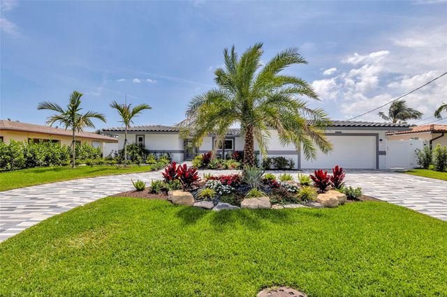 2720 NE 7th Street, Pompano Beach, FL 33062